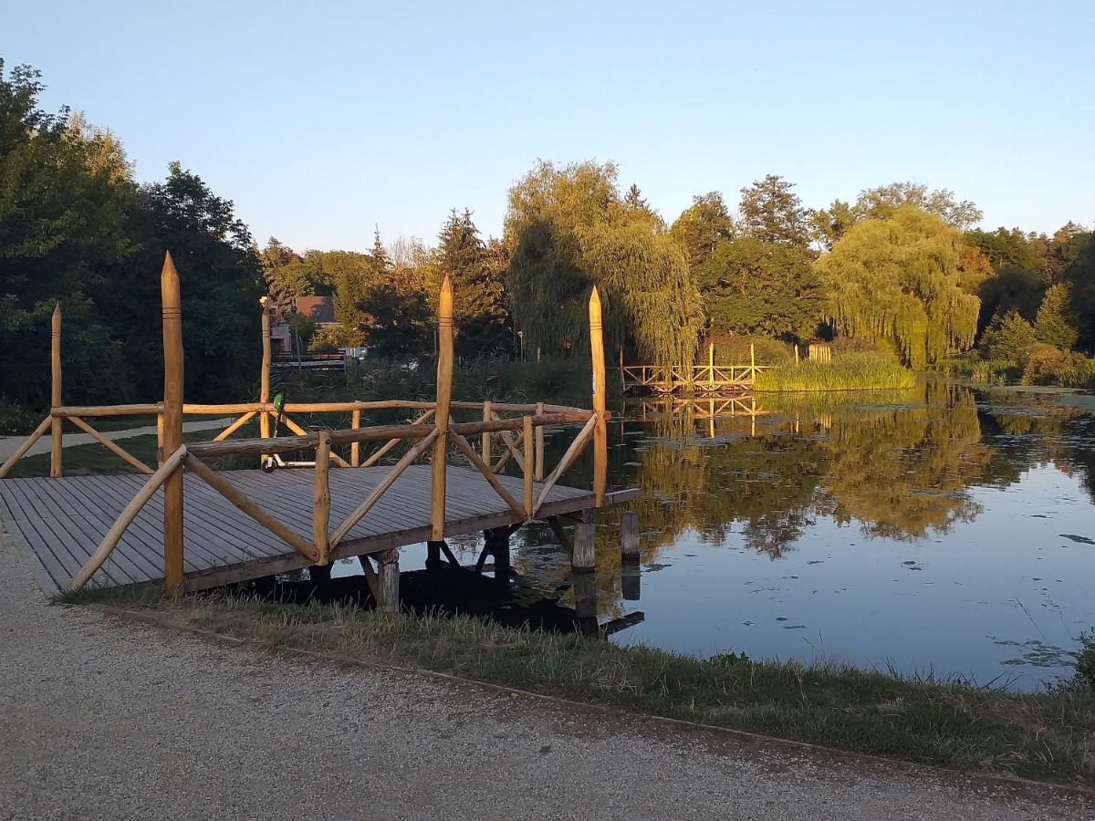 Galeria Apartman Veszprém Buitenkant foto