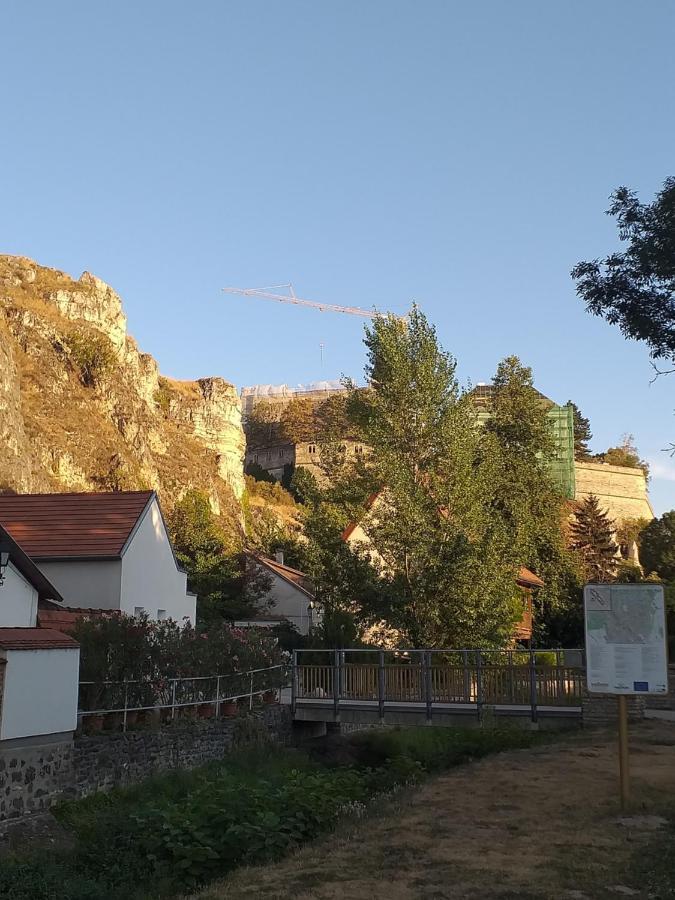 Galeria Apartman Veszprém Buitenkant foto