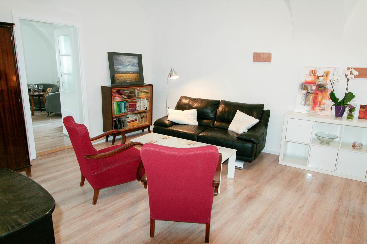 Galeria Apartman Veszprém Buitenkant foto