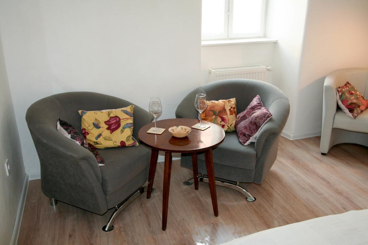 Galeria Apartman Veszprém Buitenkant foto