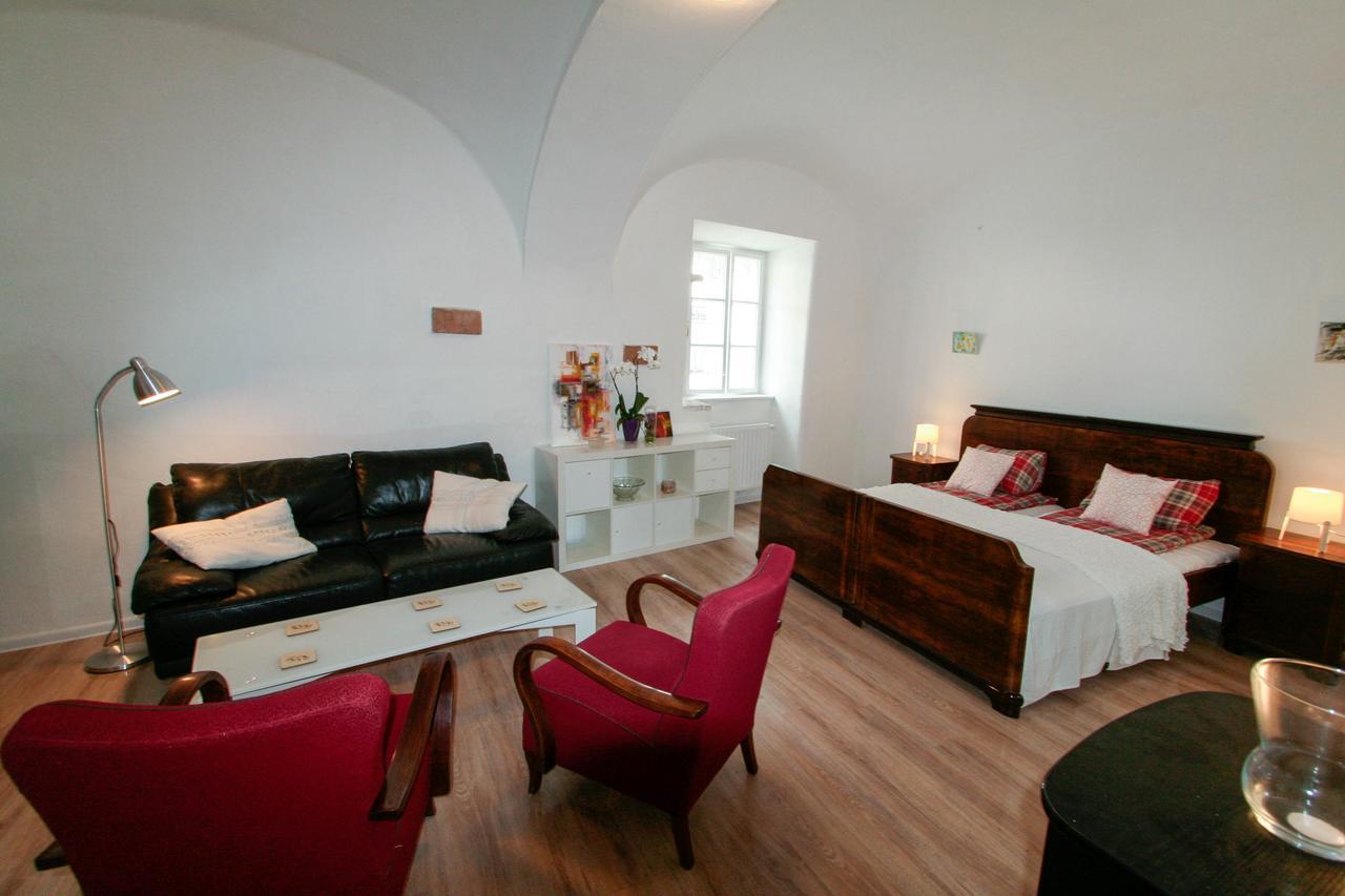 Galeria Apartman Veszprém Buitenkant foto